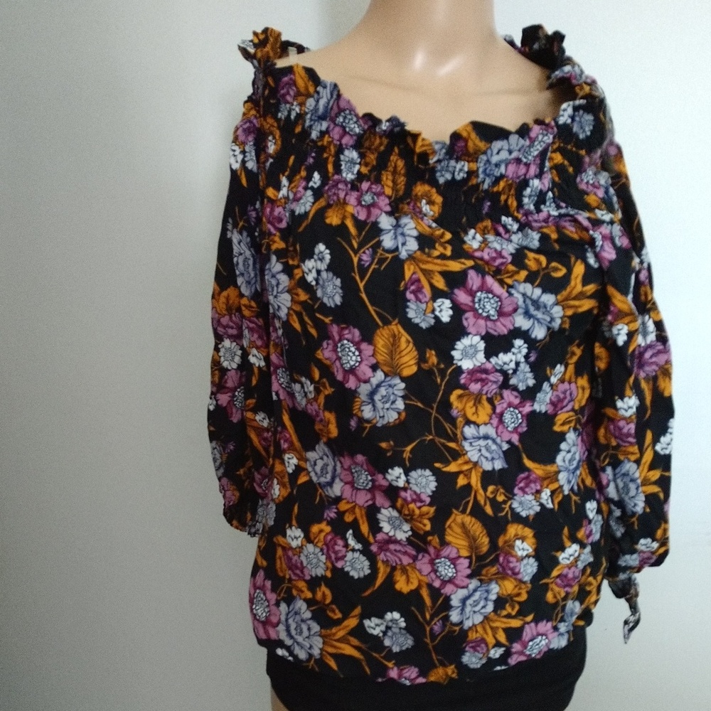 Seven Sisters blouse